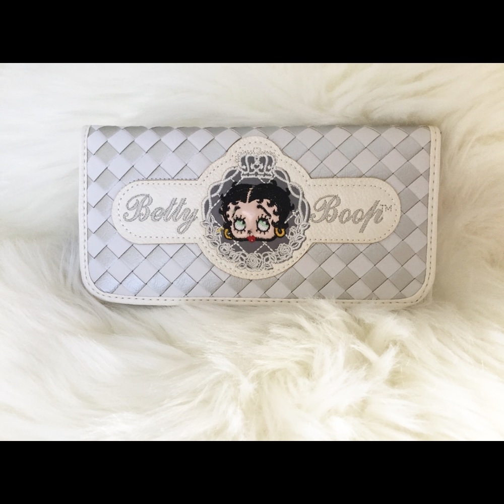 NEW!💋🍒Classic Betty Boop💋 Embroidered Wallet